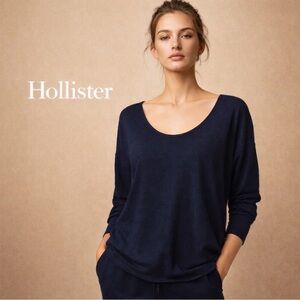 Hollister Women's Dark Blue Navy Long Sleeve Tee Top Blouse Size M